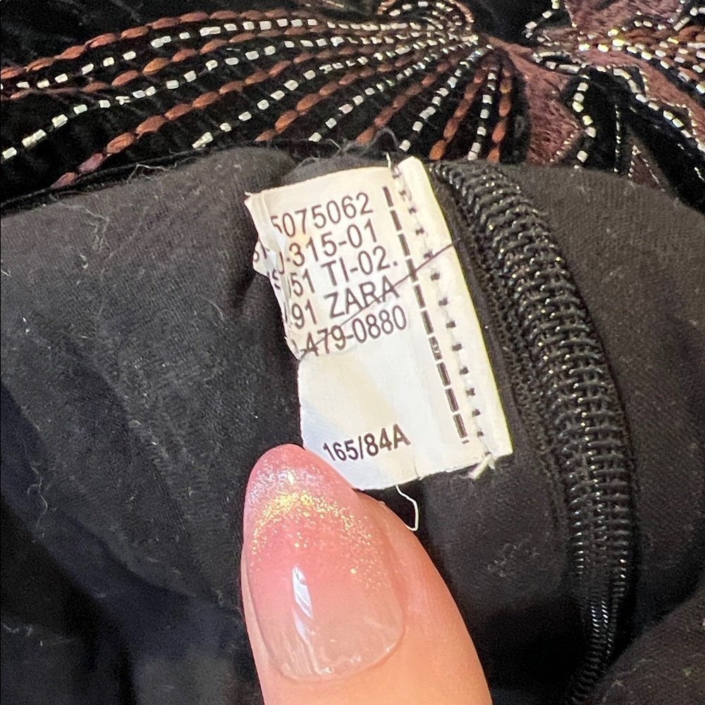 Zara Black and Brown Embroidered Crop Top - Picture 2 of 5